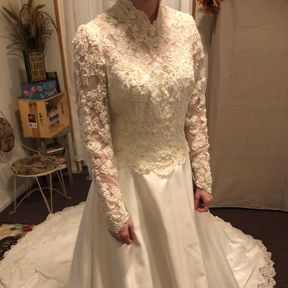 Wedding dress